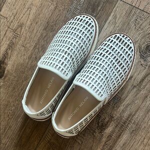 Antonio Melani White Woven Slip-Ons